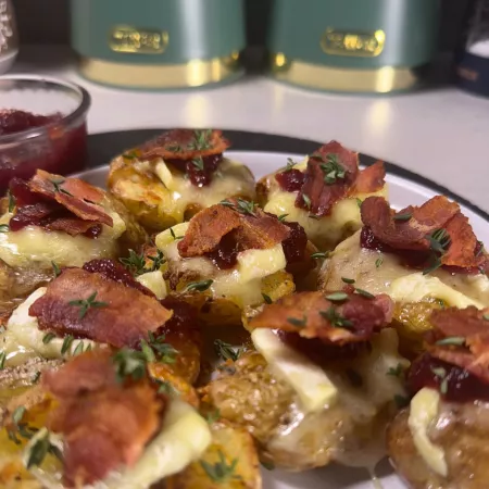 Air Fryer Brie, Bacon & Cranberry Smashed Potatoes (1).png