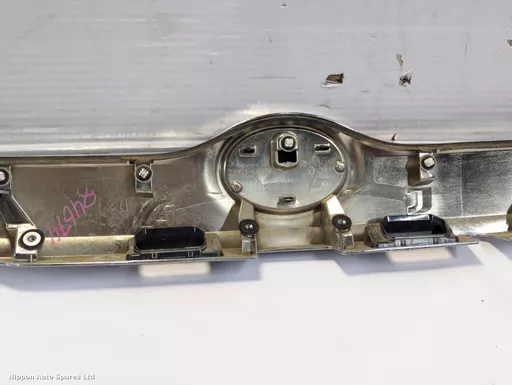 f955f281-e4b5-4170-b569-db6d10e4592a.jpeg?