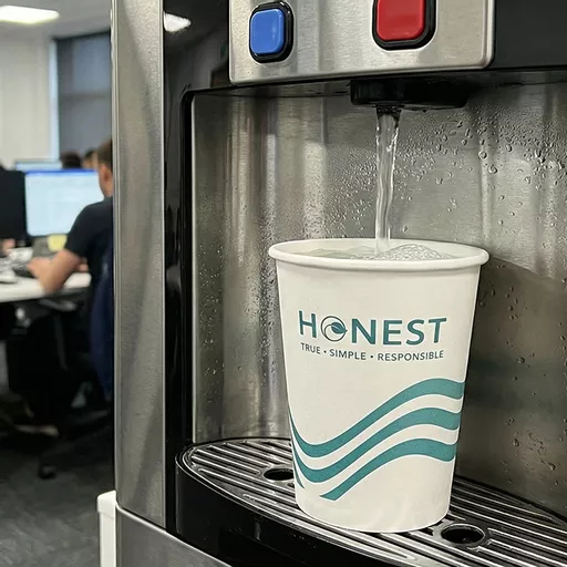 CUP002735_7oz_lifestyle.png
