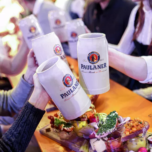 paulaner_englisch_international_salvator_table_image (1).png