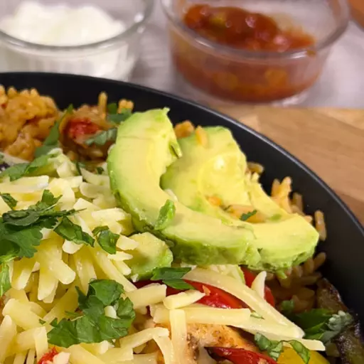 Maggi Air Fryer Chicken Fajita Bowl.png