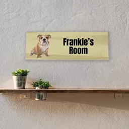 DoorSignBulldogWall.png