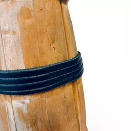 Wooden Tankard with lid 3.jpg