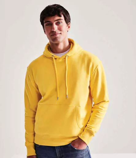 AM01%20YEL%20MODEL%201%20HERO.jpg?