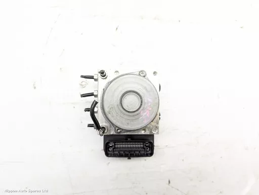 17581b7d-bf4a-4ca3-8b40-ce4b96614706.jpeg?