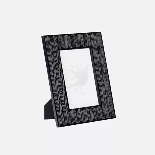 -Black & White Photo Frame, Kalila, 4x6