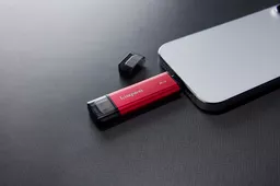 tHqC2LNUi0m1AMr2SEd9xw.c-r.jpg?