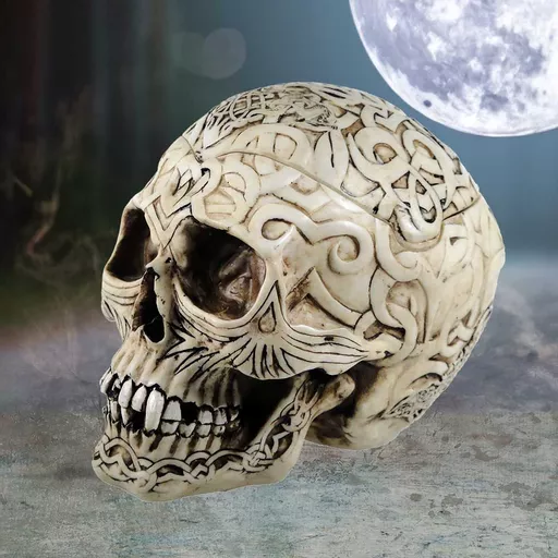 Small Engraved Skull