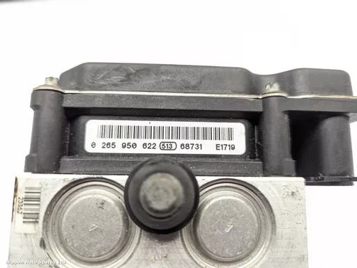 d055502c-b6ba-4f7a-80b5-6fcd0eca789d.jpeg?