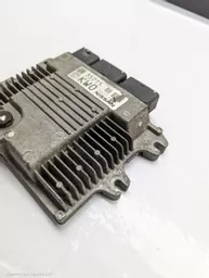 dc61dce5-15ac-4aec-8f47-aa8a112253e3.jpeg?