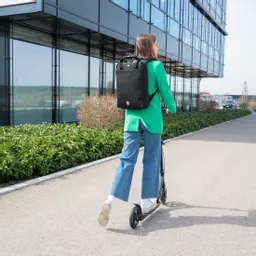 uCn12nB9pUal7emVmt3F0g.c-r.jpg?