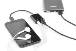 8lydYMst2kalzw1C0L1_xw.c-r.jpg?