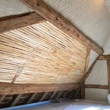 Lime Plaster onto Laths