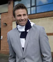 RS146%20WH_NV%20MODEL%202.jpg?