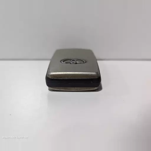 Toyota Estima Ignition W/key 2009 Mk3 Key Fob Silver 4 Button Type : 70070