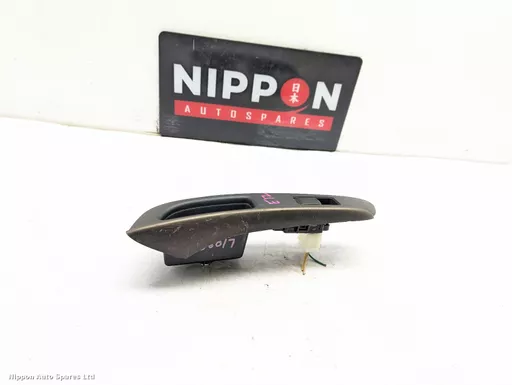 e050d093-7ce1-46de-bc2d-cac80ad9598c.jpeg?