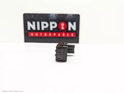 e9ee13f0-6e05-4ae9-84b0-bed3c2a43871.jpeg?