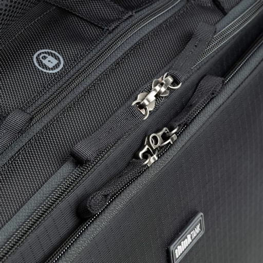 Airport-Navigator-V2-YKK-Lockable-Zippers_1000x.jpg
