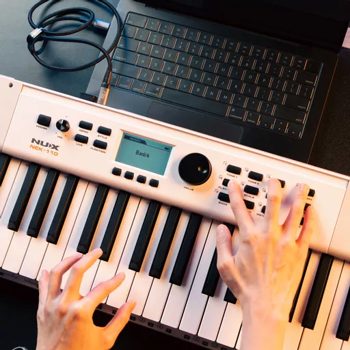 NU-X NEK110W Portable Keyboard-5.jpg