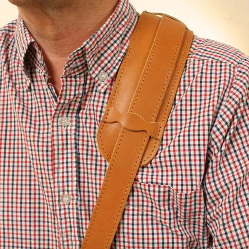 BLS49 tan banjo strap Pinegrove Leather 3723.jpg