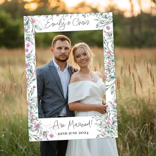 WeddingSelfieFramePurpleFlower1.png