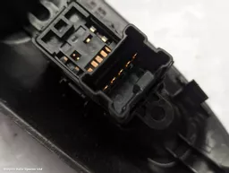 f2d28028-03bf-43d3-a044-93d50a2edf8a.jpeg?