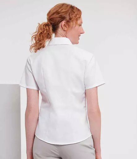 933F%20WHI%20MODEL%202.jpg?