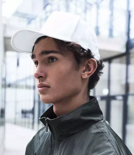 F7707%20WHI%20MODEL%201.jpg?