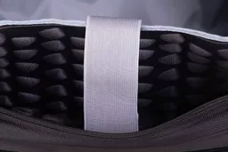 yjL0V-Mom0Ov8IRDO7x0Jg.c-r.jpg?