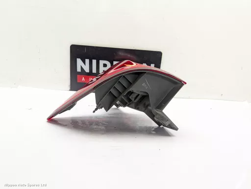 8ded5e90-d29d-4211-a8d2-5ccae423956e.jpeg?