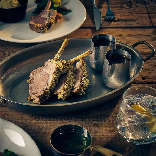 STAINLESS STEEL PRESENTATION