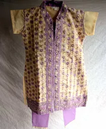 https://starbek-static.myshopblocks.com/images/tmp/in_505_shalwar550.jpg