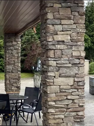 Mountain Ledgestone Cabernet Pillars