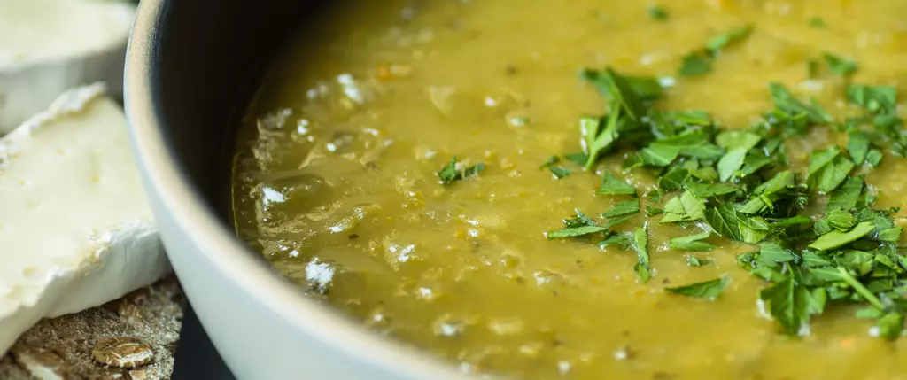 Slow Cooker Split Pea Soup Recipe