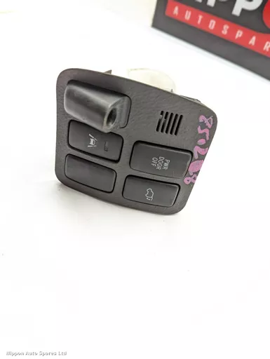 1c13652f-fec4-4414-a8c1-905e54c53ffc.jpeg?