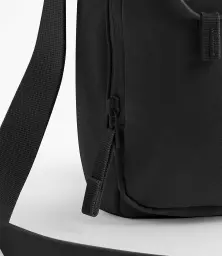 QS302%20BLK%20DETAIL%202.jpg?