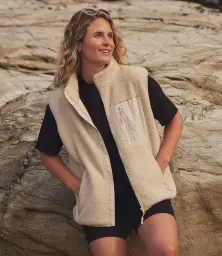 RV302%20NAT%20MODEL%201.jpg?