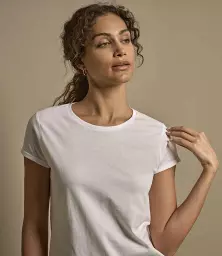 T5063%20WHI%20MODEL%202.jpg?