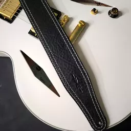 GS41 black guitar strap Pinegrove 144436.jpg