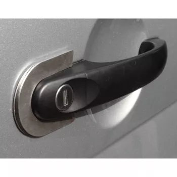 things-to-consider-when-choosing-your-commercial-vehicle-locks-350x350.png