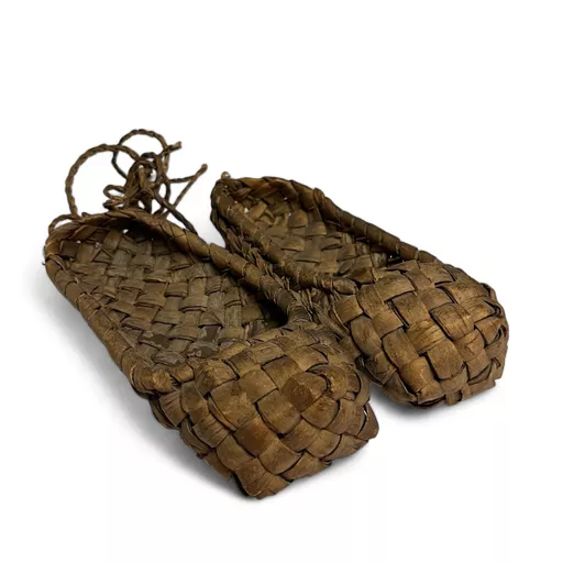 woven slippers (2).jpg