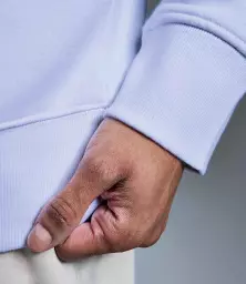 AM20%20WHI%20MODEL%206.jpg?