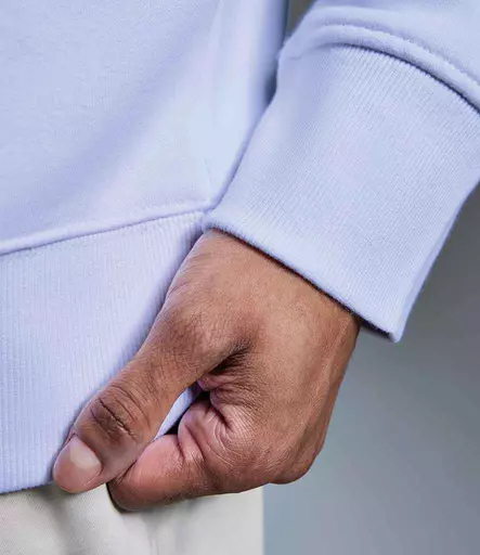 AM20%20WHI%20MODEL%206.jpg?