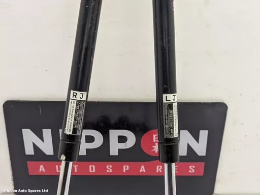 c1a9cc49-70c9-44a8-b47f-56ef39fe4a05.jpeg?