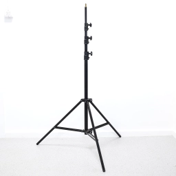 U-2067-004B STAND_06.jpg