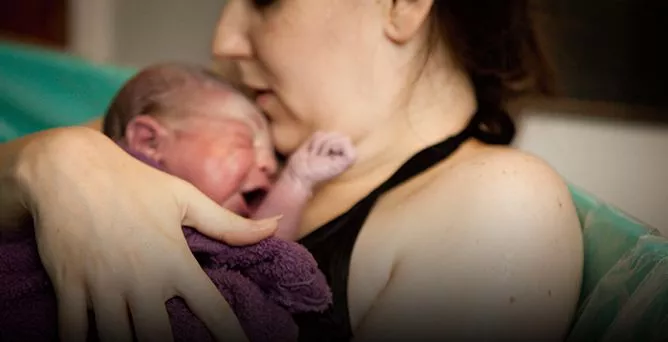 WATER BIRTH: PROS AND CONS