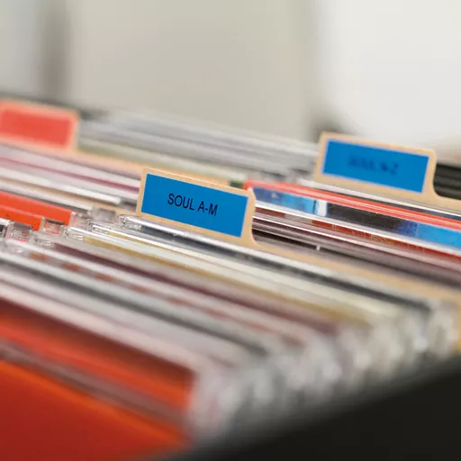 hSH-lVSYD0-2t0uFeTQa8A.c-r.jpg?