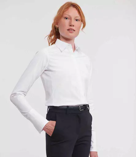 960F%20WHI%20MODEL%203.jpg?