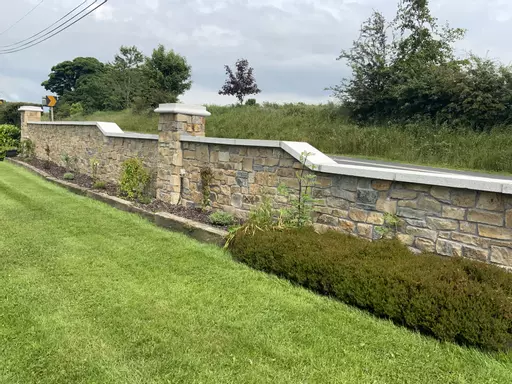 Natural Two Tone Sandstone 22