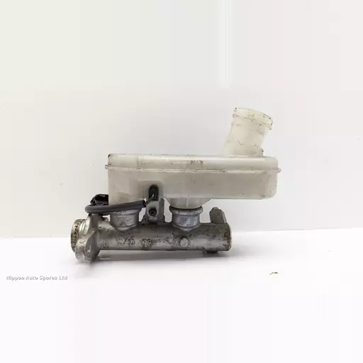 Mazda Bongo Master Cylinder 1996 Mk2 2.5 Diesel : 6358